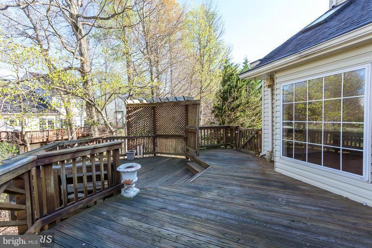 CROSSPOINTE - Residential