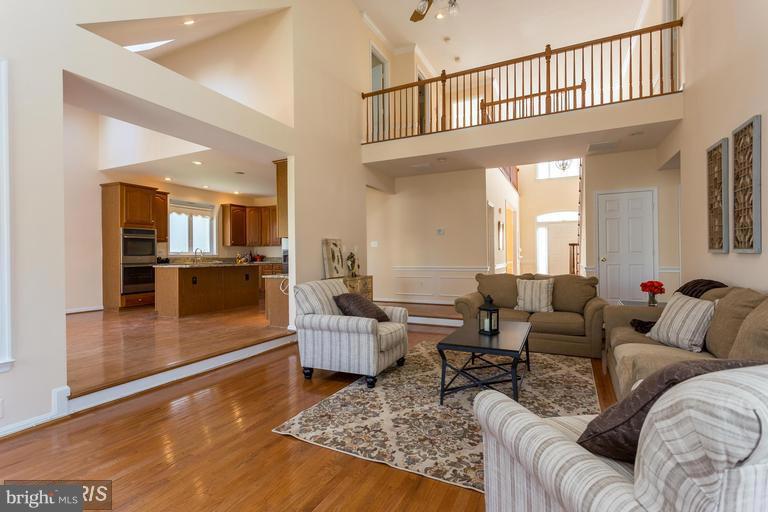 CROSSPOINTE - Residential