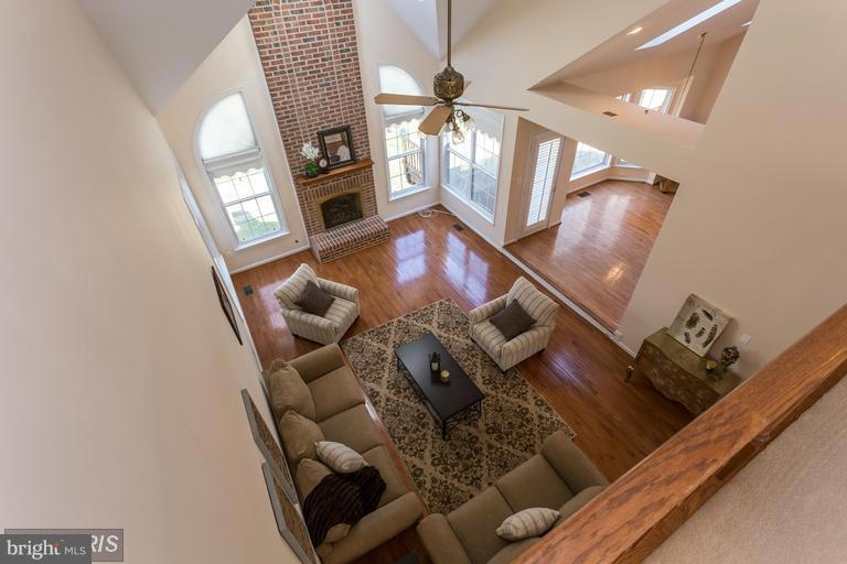 CROSSPOINTE - Residential