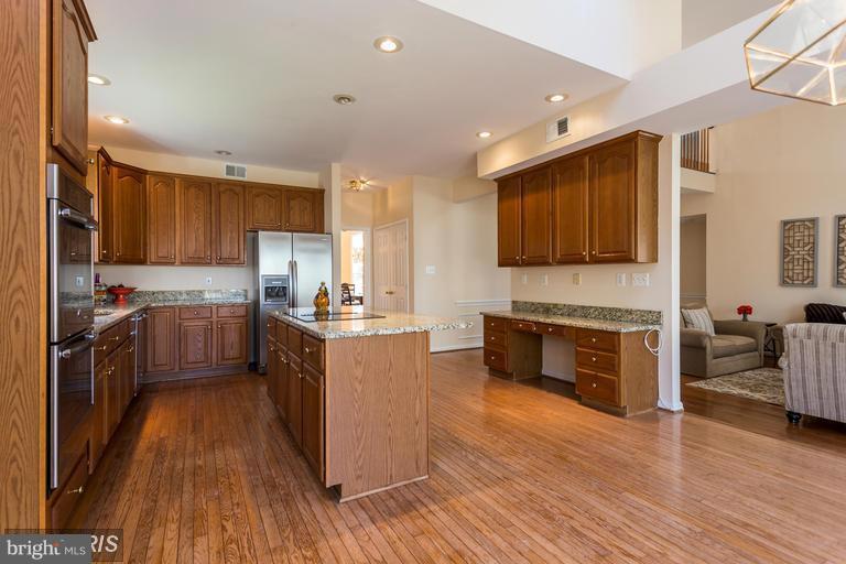 CROSSPOINTE - Residential