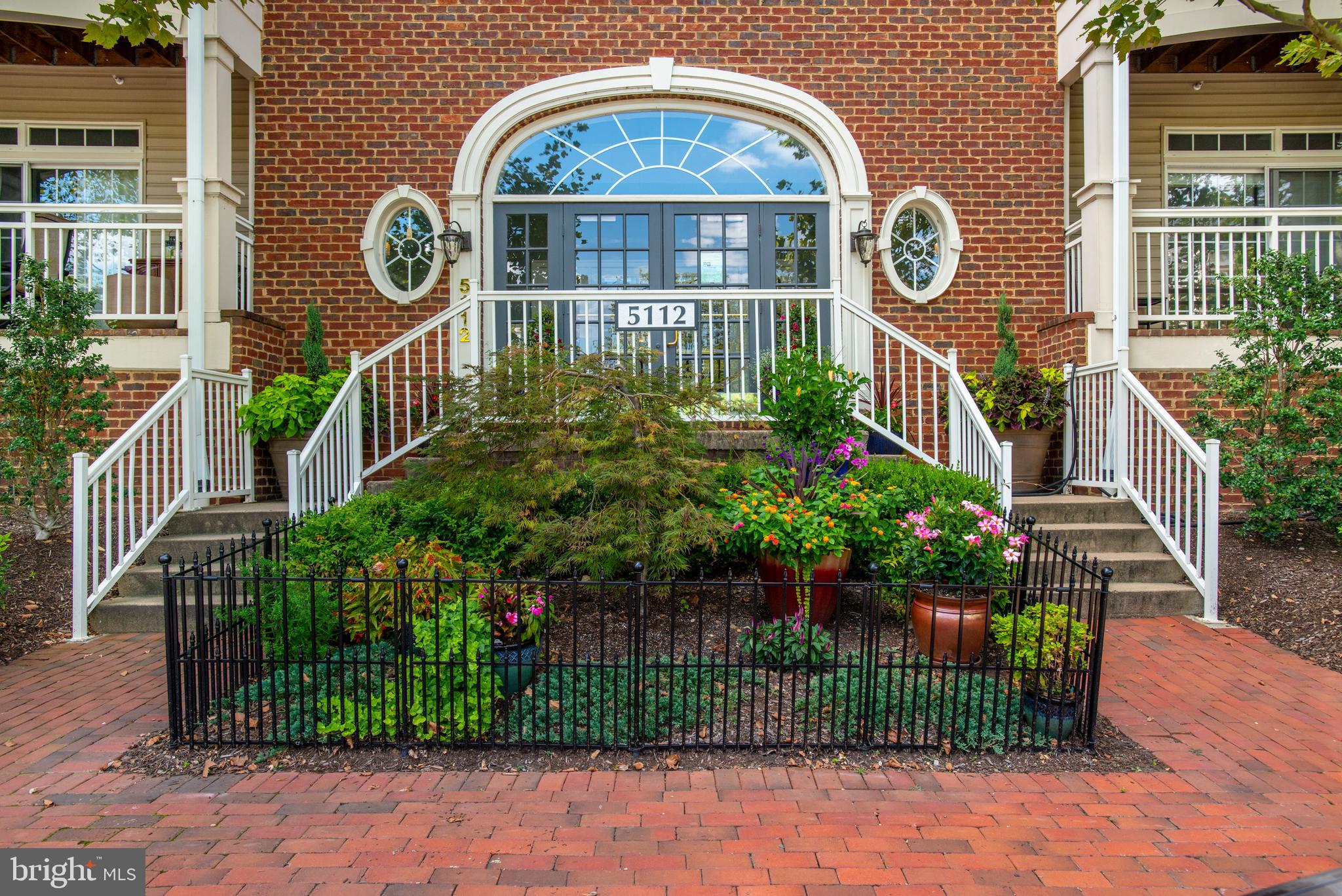 CARLTON PLACE - Residential
