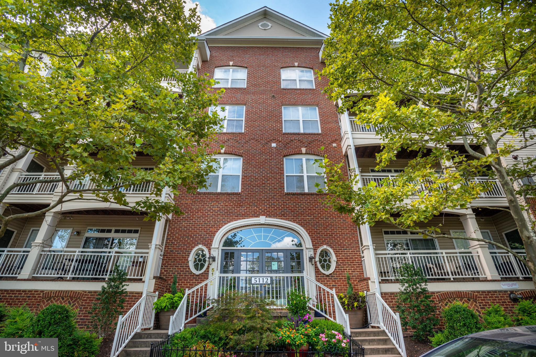 CARLTON PLACE - Residential