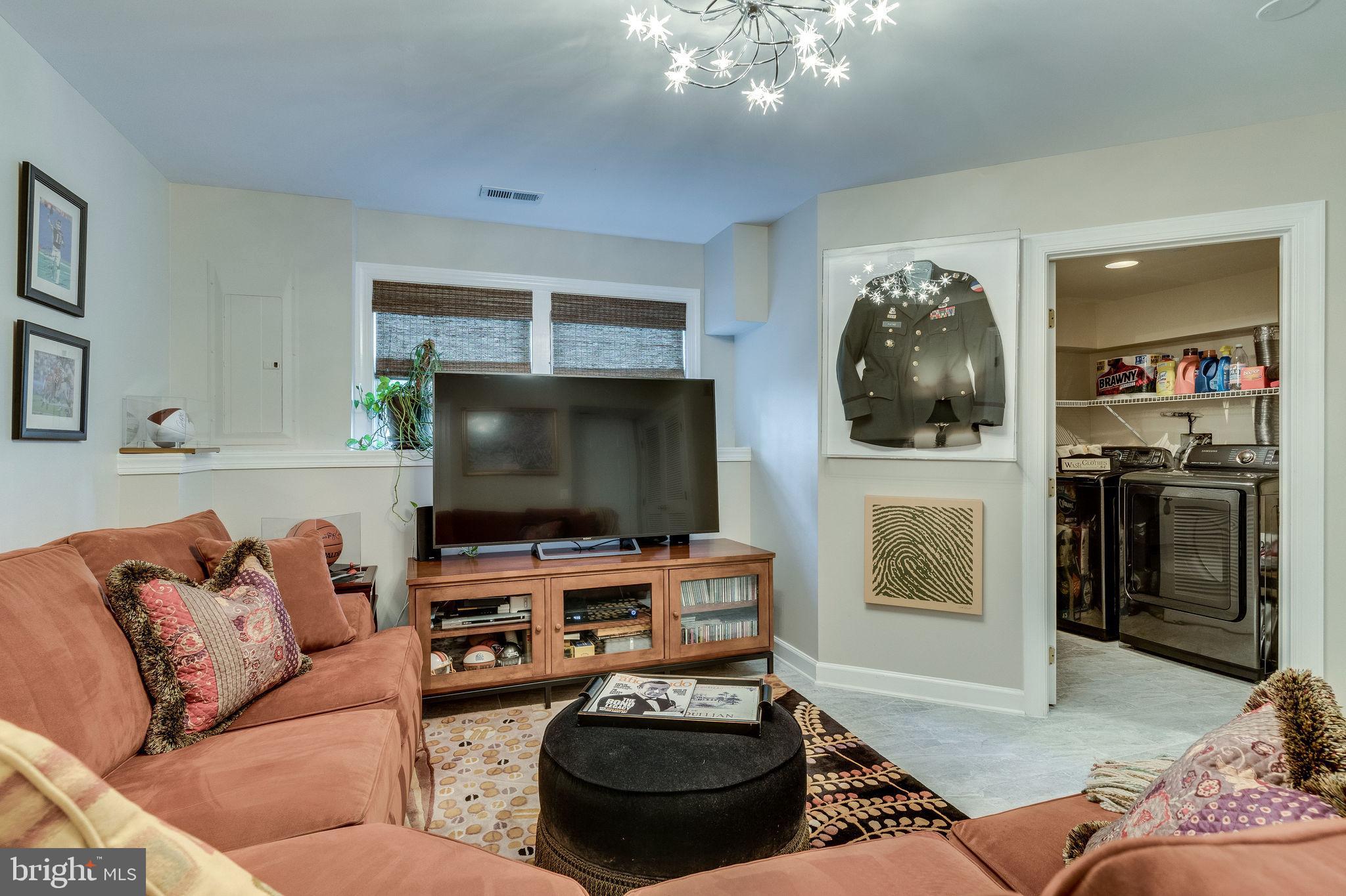 SUMMERS GROVE - Residential