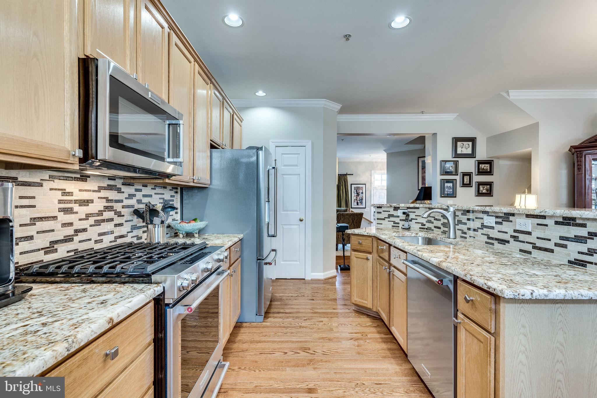 SUMMERS GROVE - Residential