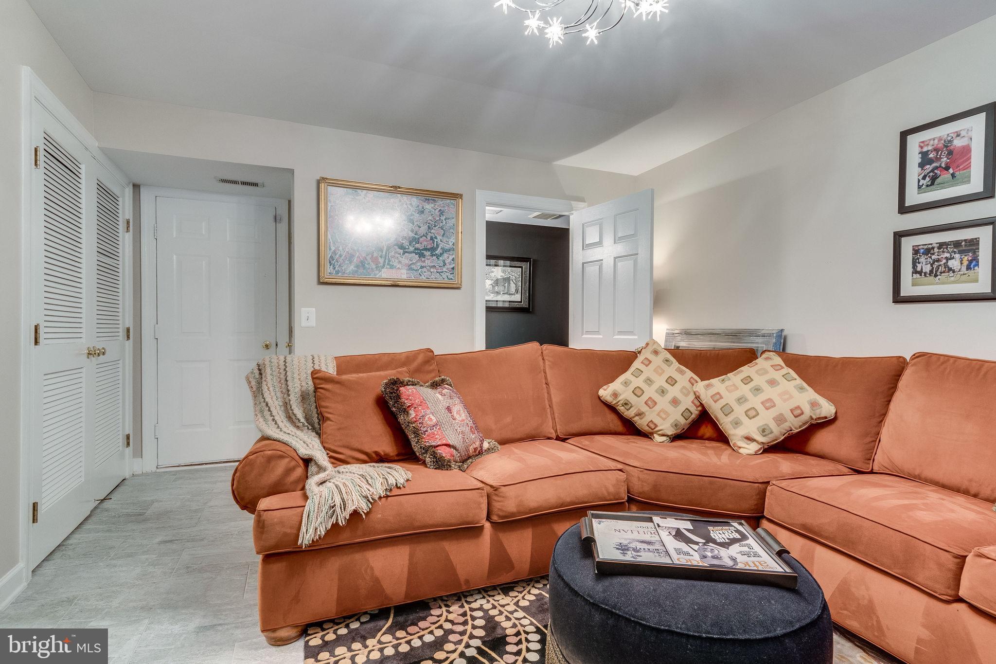 SUMMERS GROVE - Residential