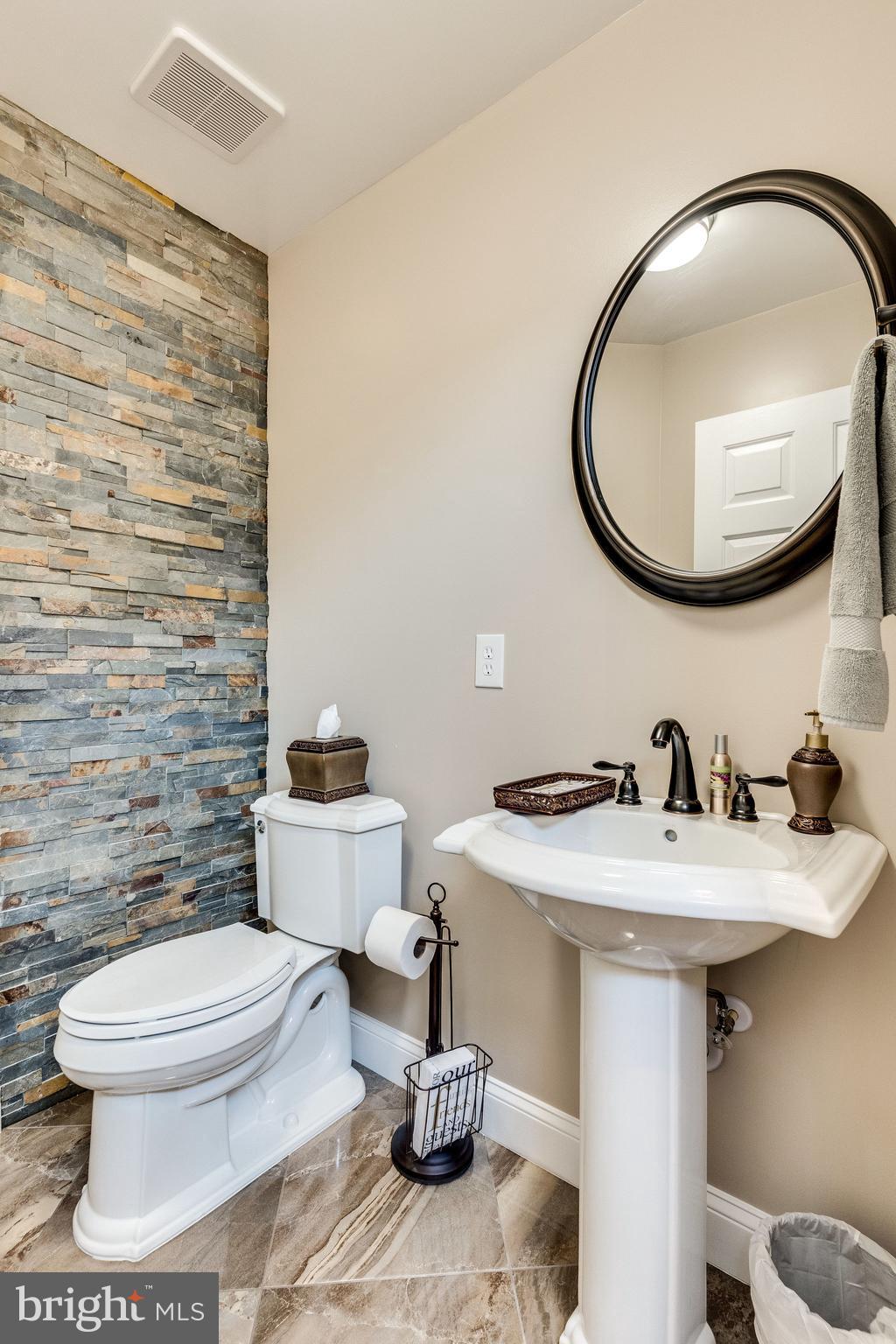 SUMMERS GROVE - Residential