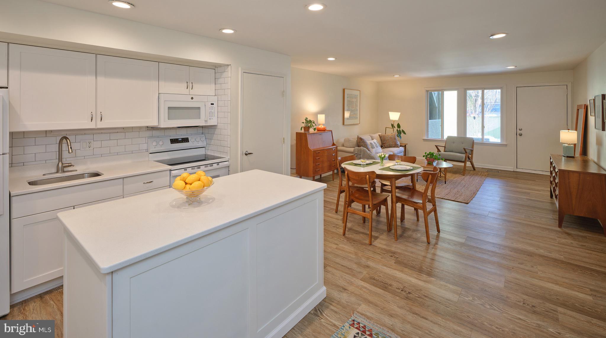 VILLAGE II - Residential