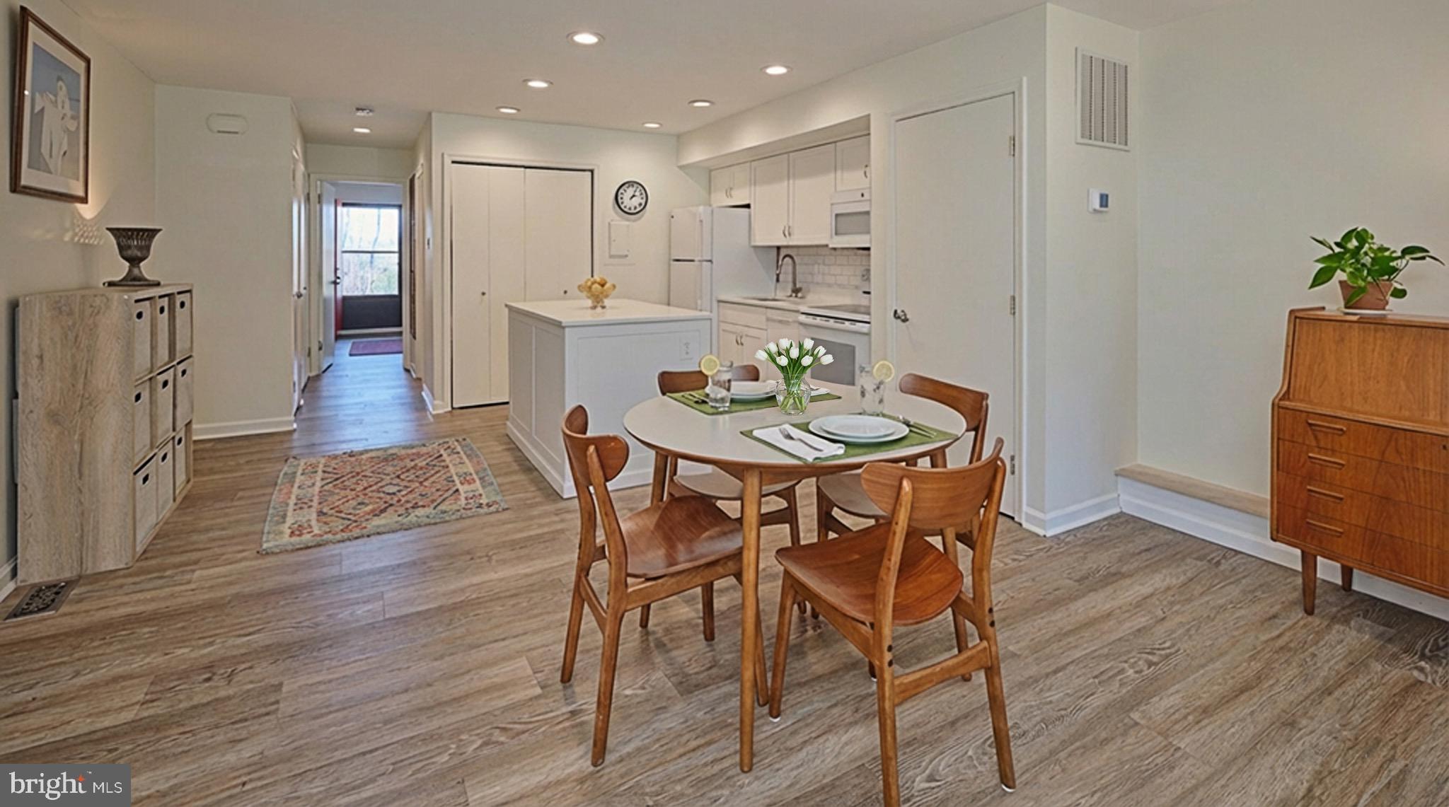 VILLAGE II - Residential