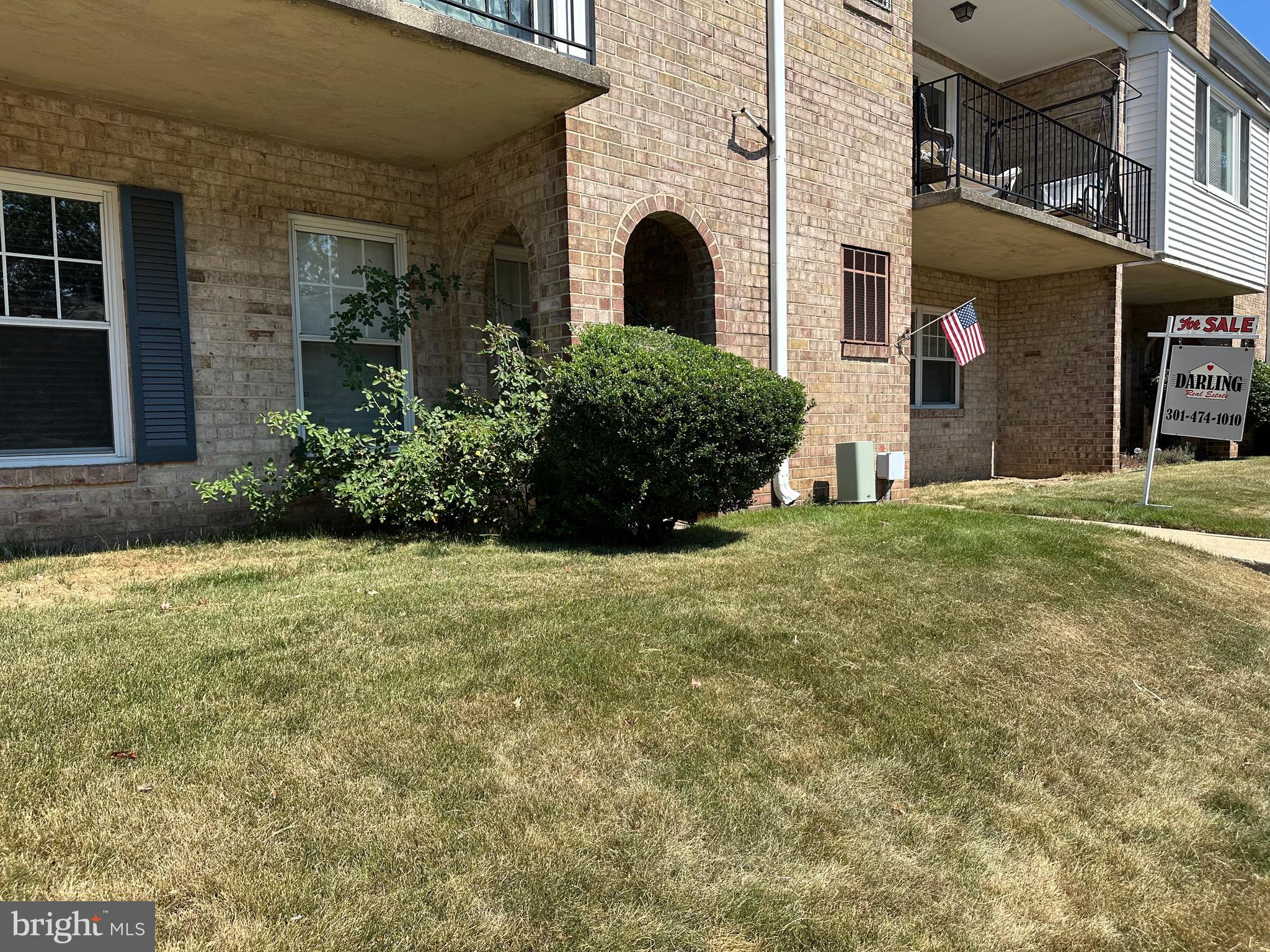 CHARLESTOWNE VILLAGE - Residential