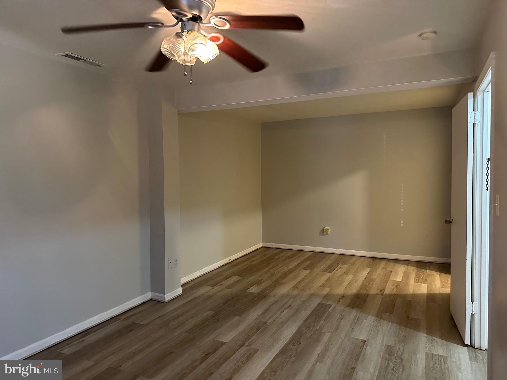 CHARLESTOWNE VILLAGE - Residential