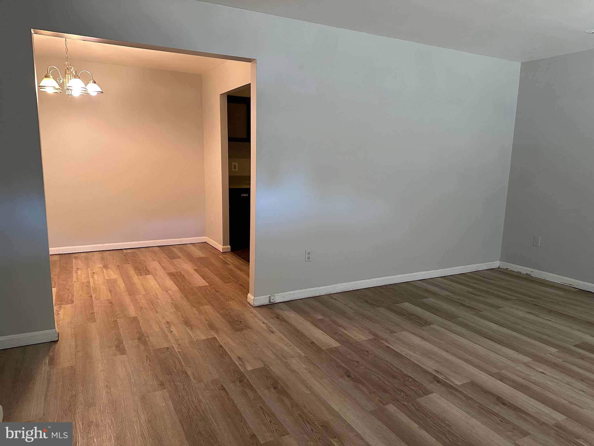 CHARLESTOWNE VILLAGE - Residential