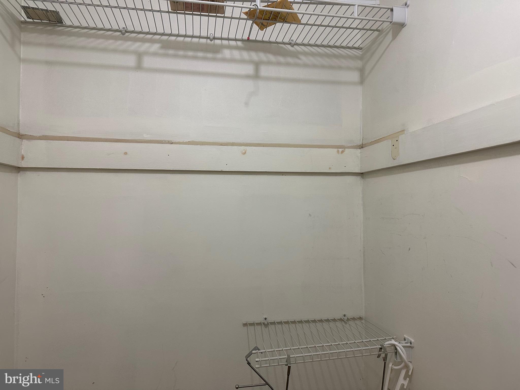 CHARLESTOWNE VILLAGE - Residential