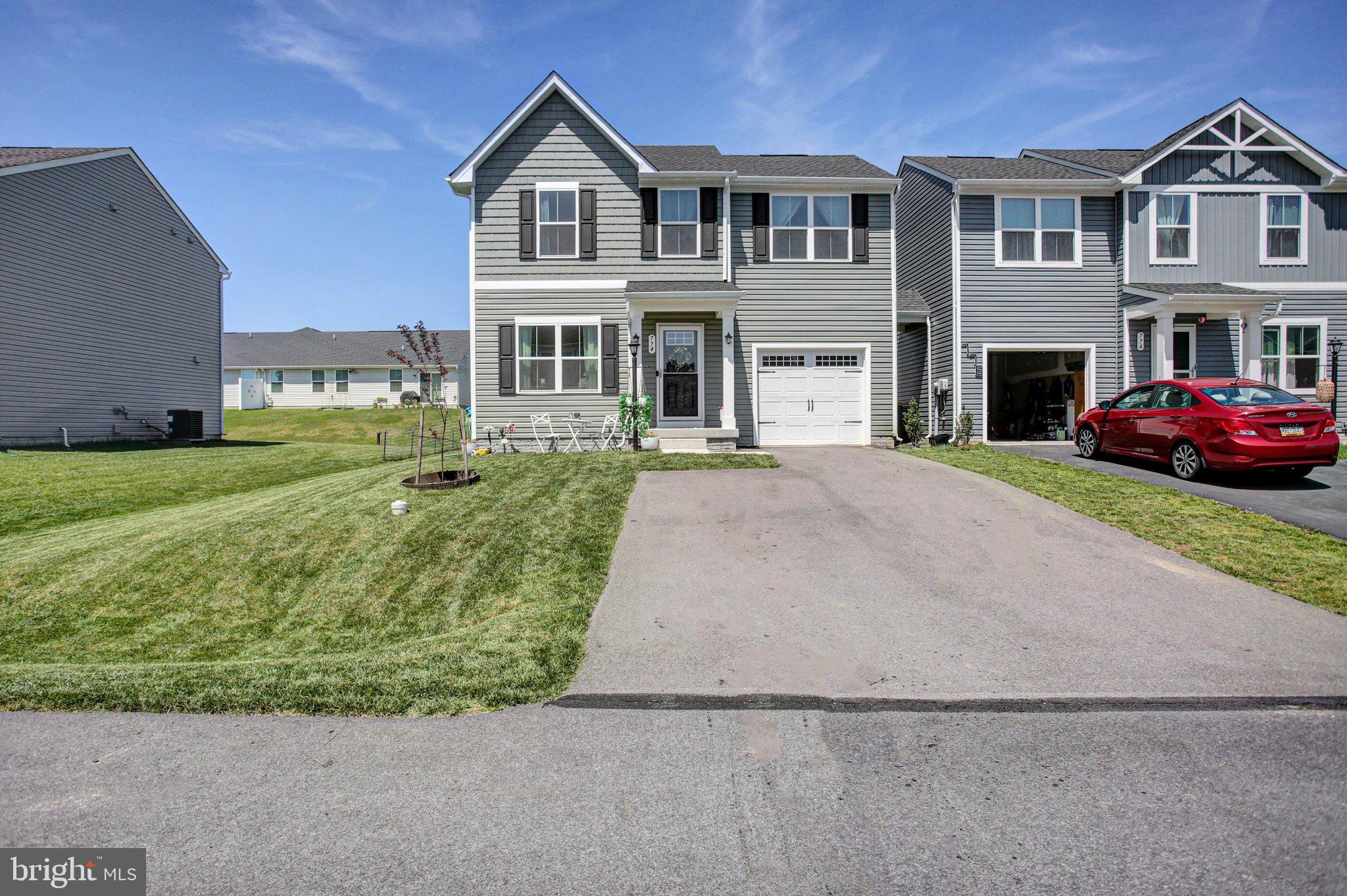 774 RAEANN DRIVE