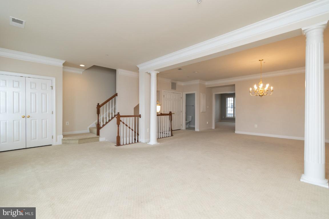 VILLAGES OF URBANA - Residential