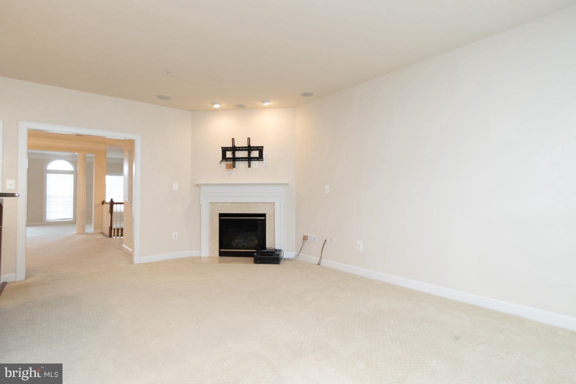 VILLAGES OF URBANA - Residential