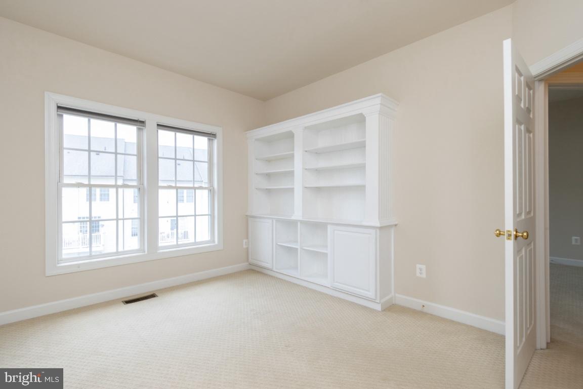 VILLAGES OF URBANA - Residential