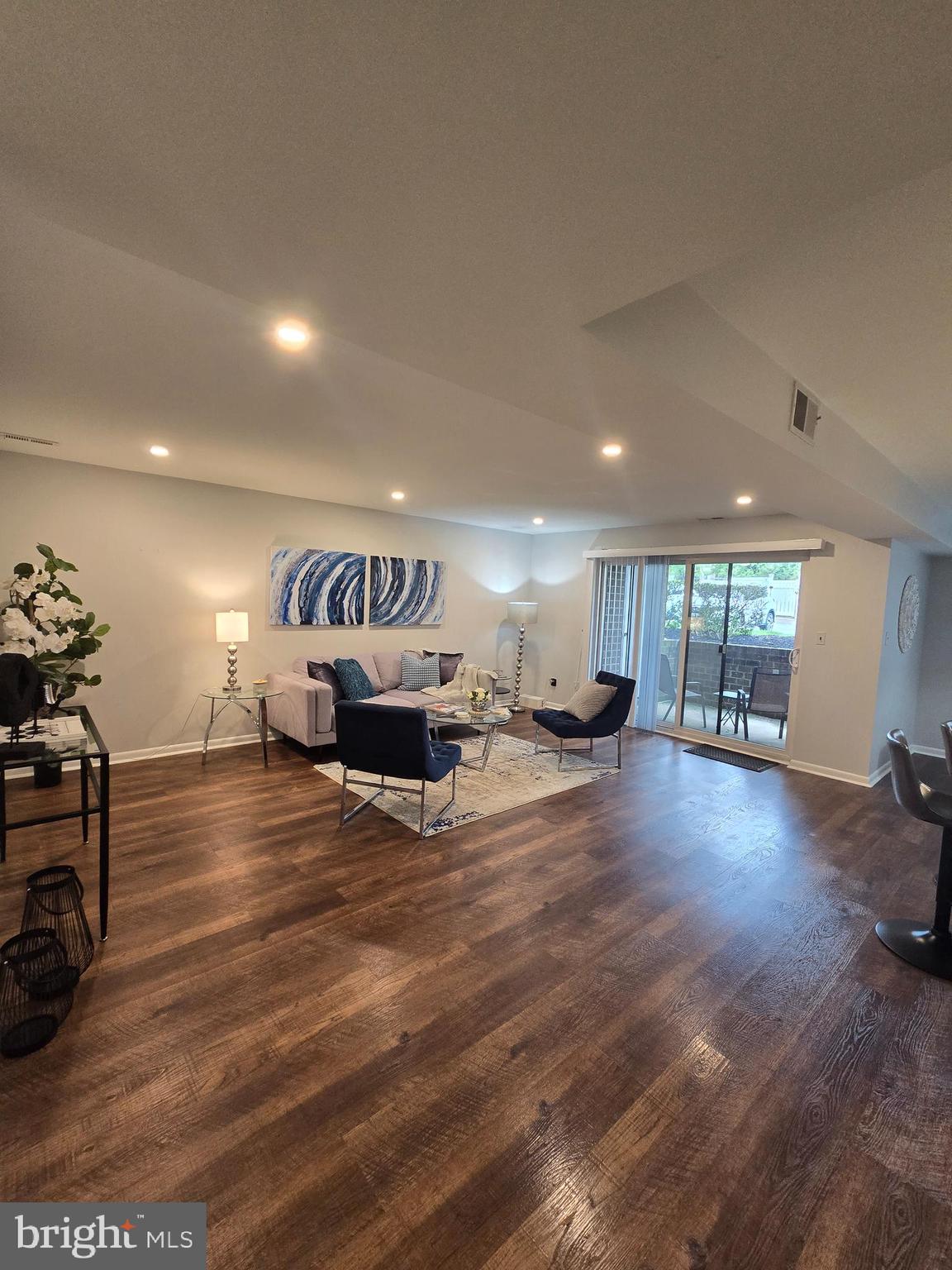 MAYS CHAPEL VILLAGE - Residential