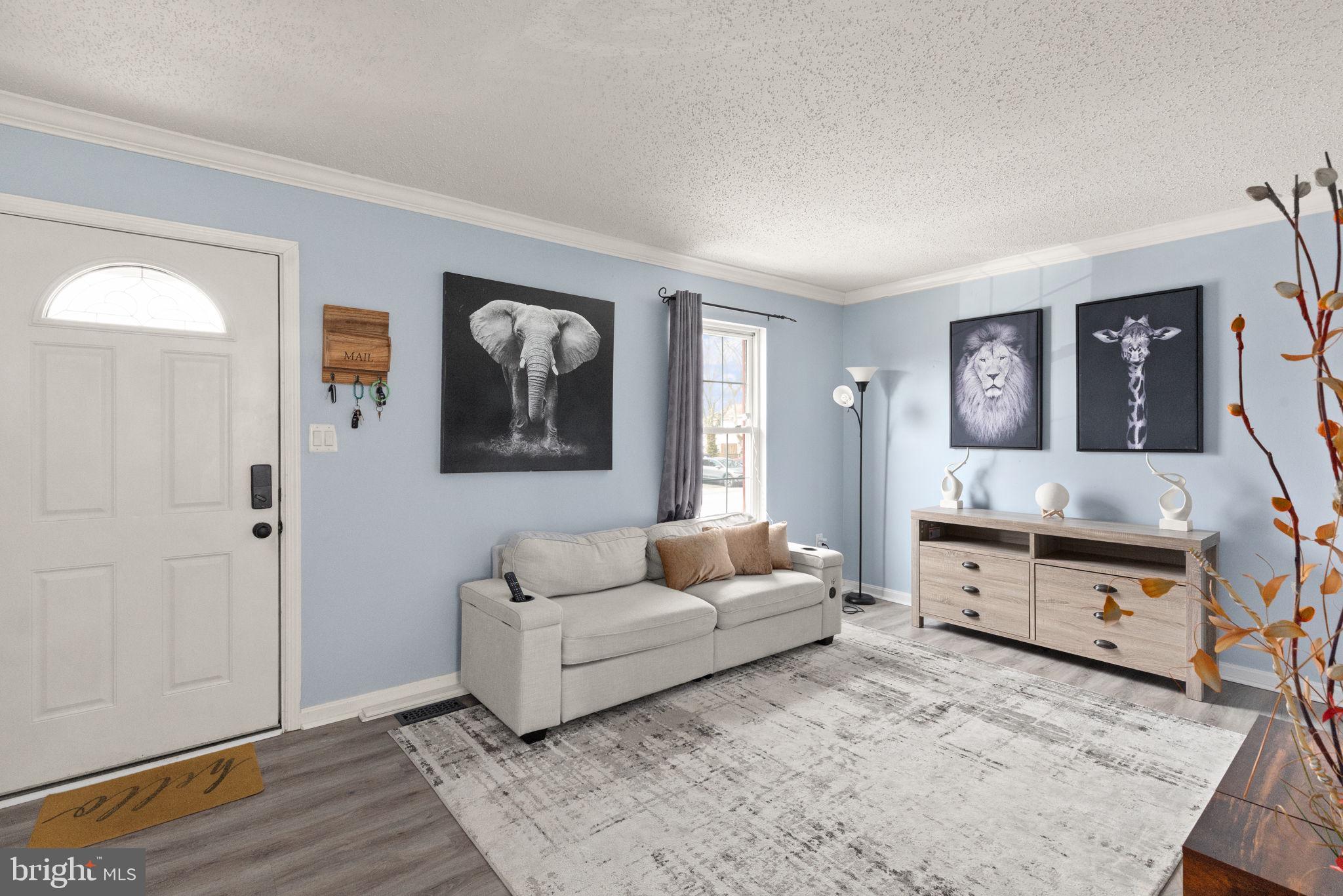 WOODSDALE MANOR - Residential