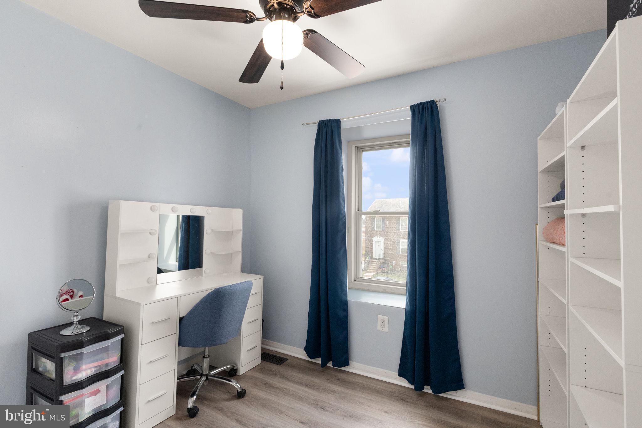 WOODSDALE MANOR - Residential