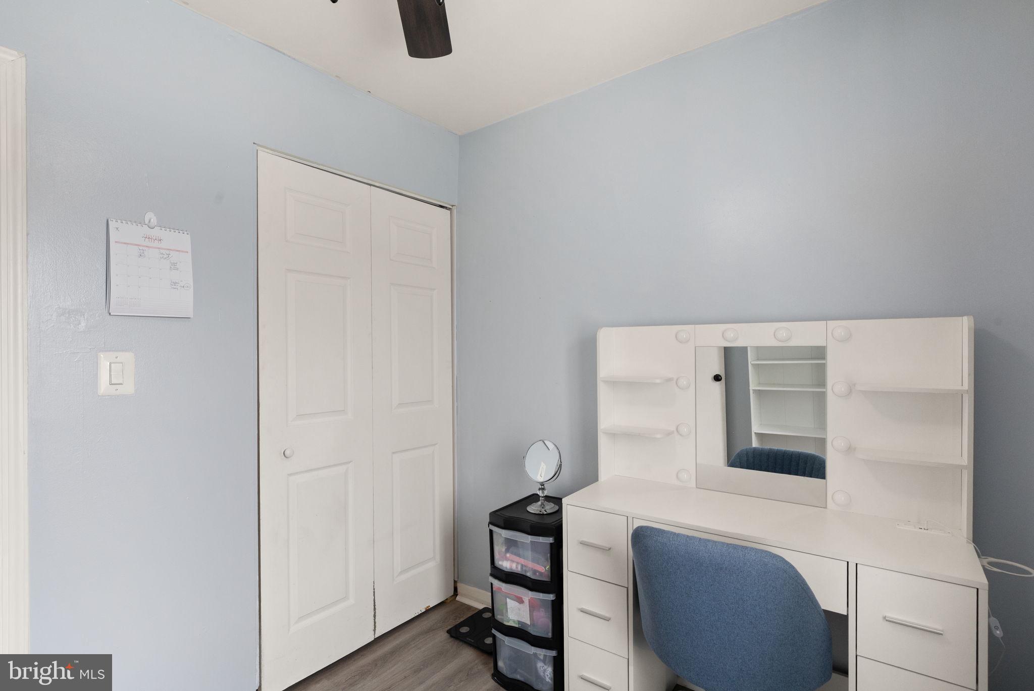 WOODSDALE MANOR - Residential