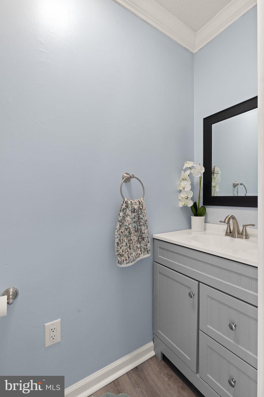 WOODSDALE MANOR - Residential