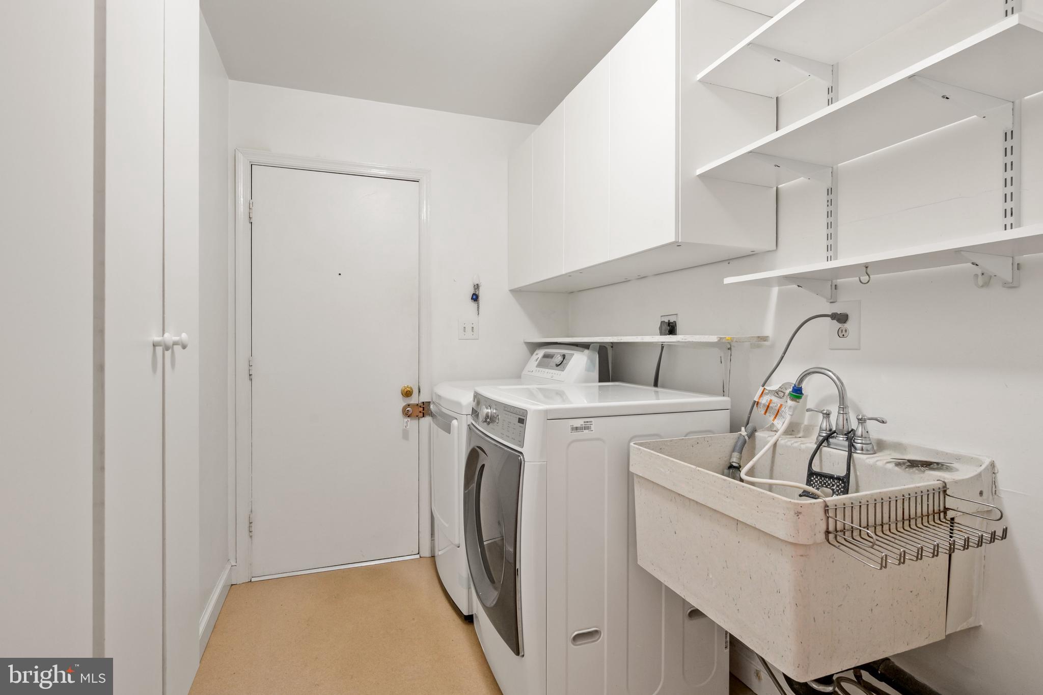 TIMOTHY PARK - Residential