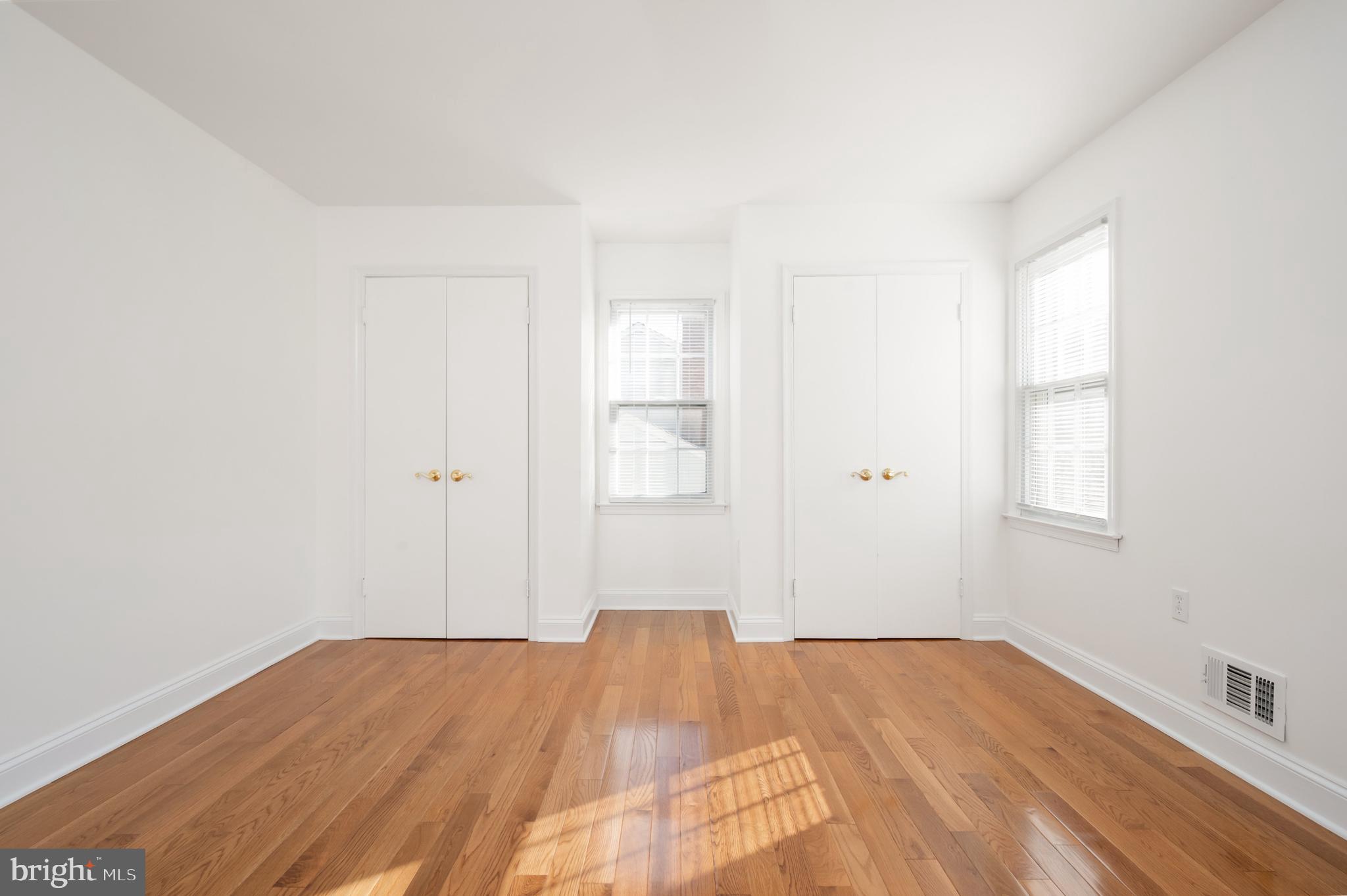 TIMOTHY PARK - Residential