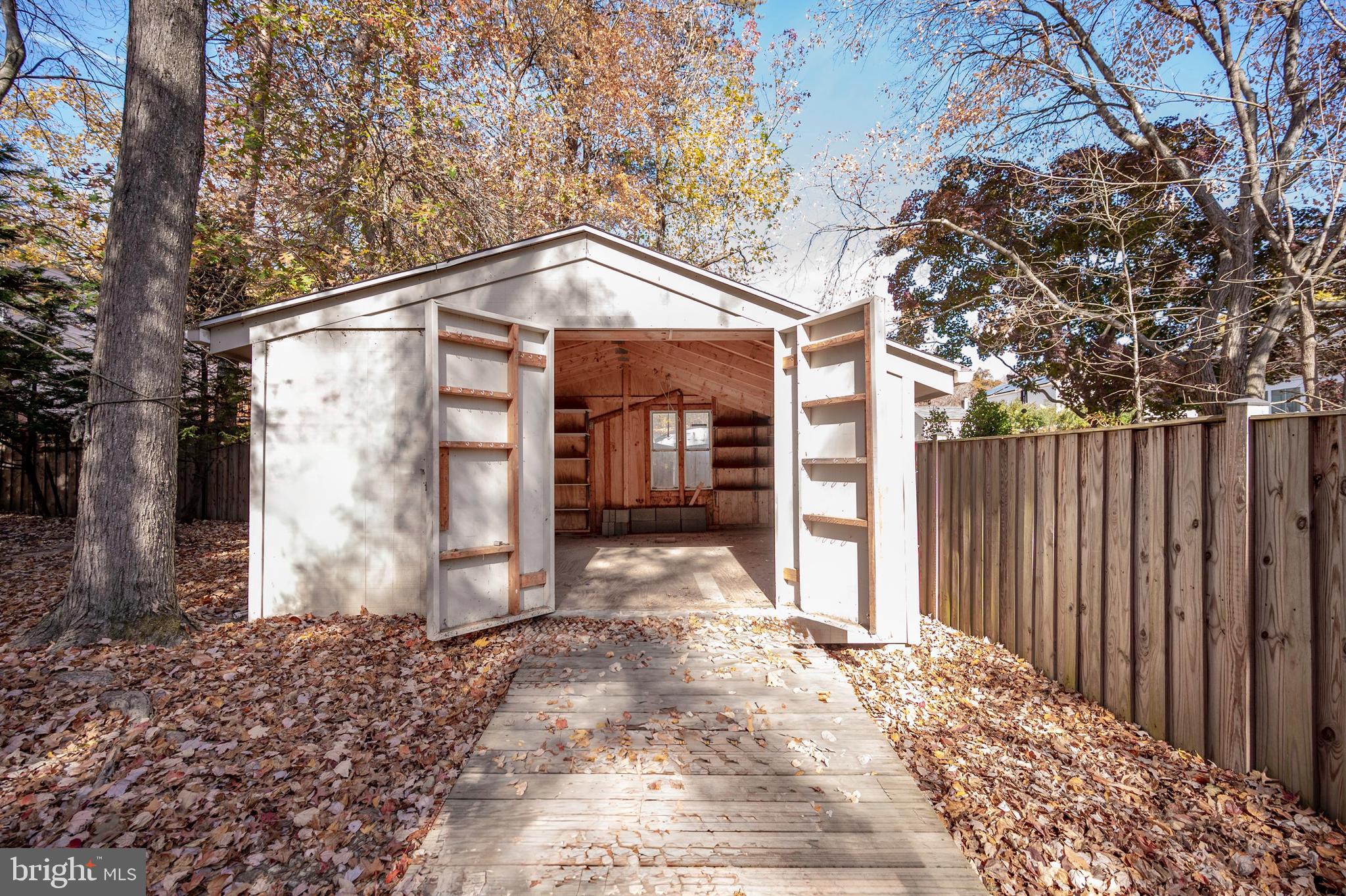 TIMOTHY PARK - Residential