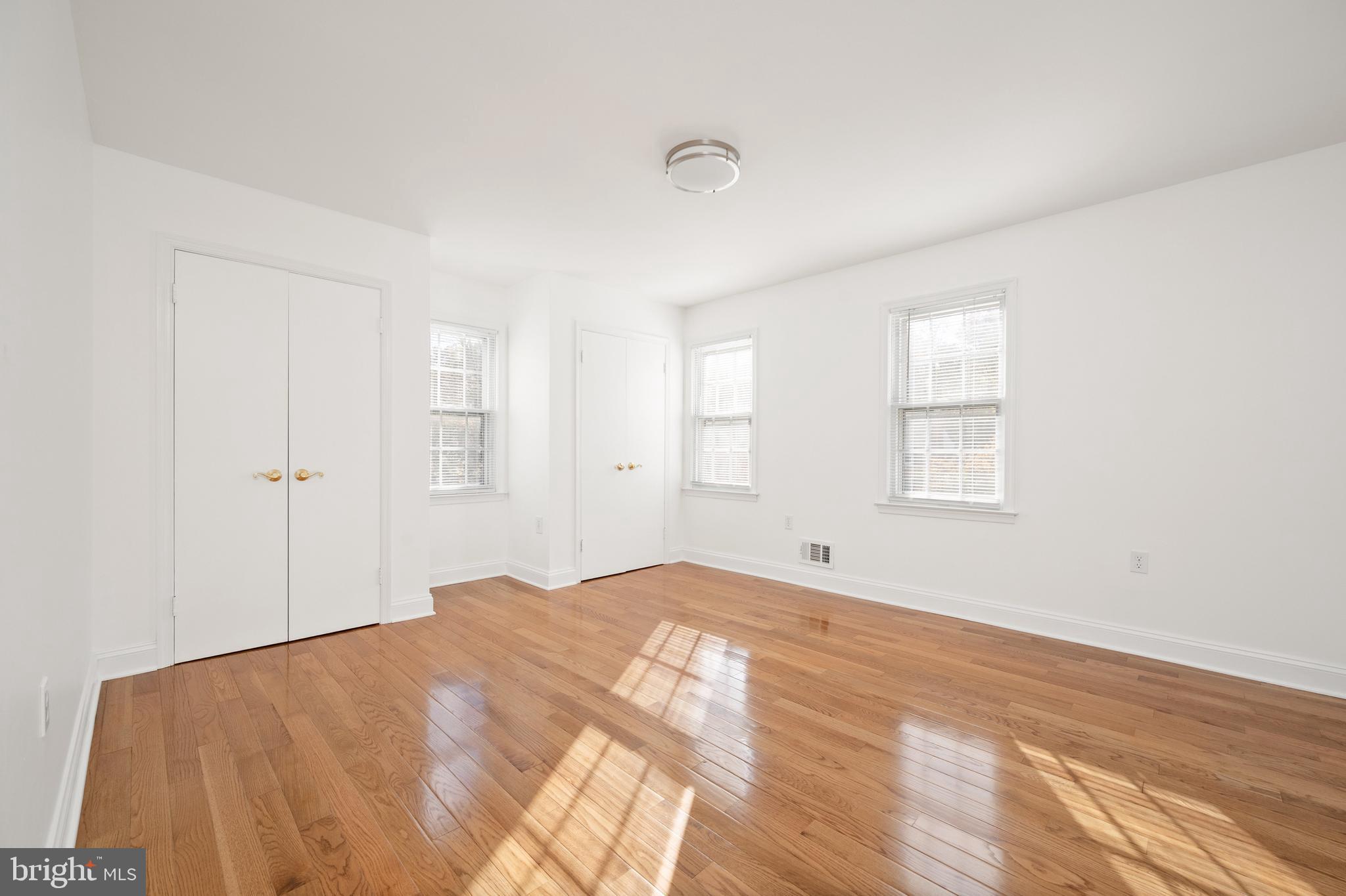 TIMOTHY PARK - Residential