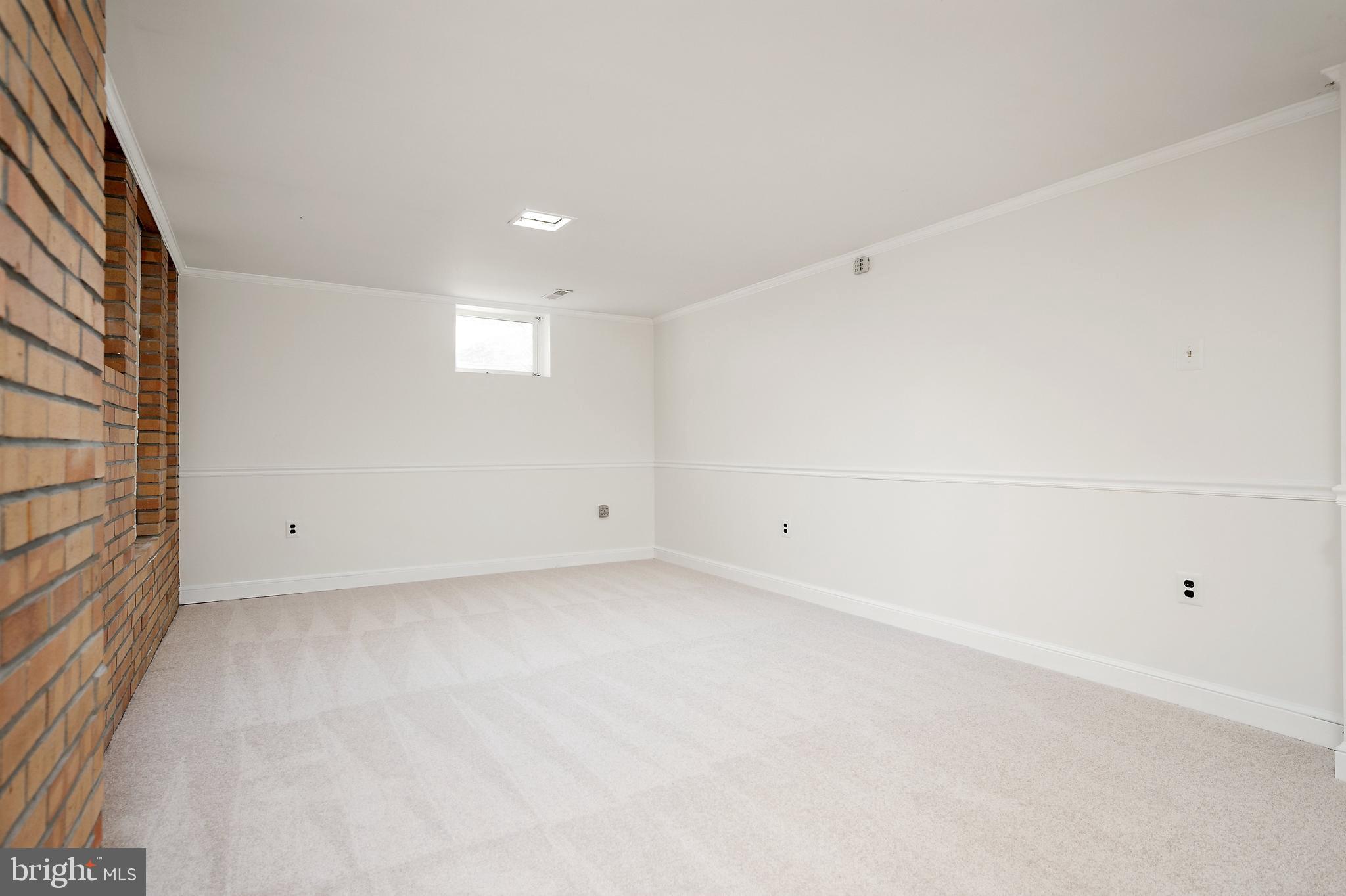 TIMOTHY PARK - Residential