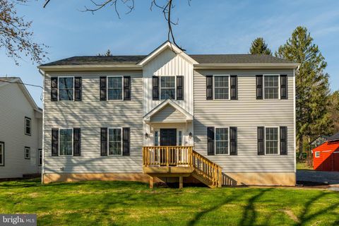 25 RAILROAD STREET DENVER PA 17517