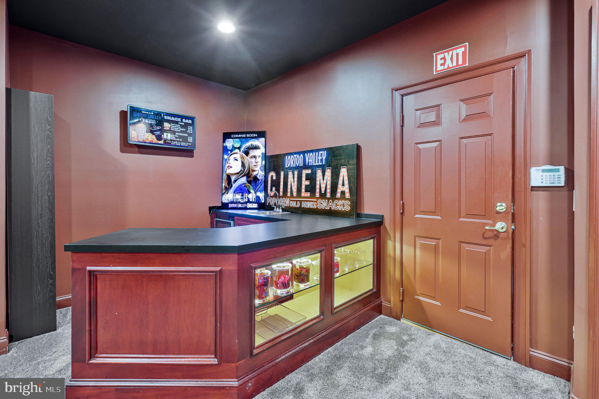 8313 DOCKRAY COURT
