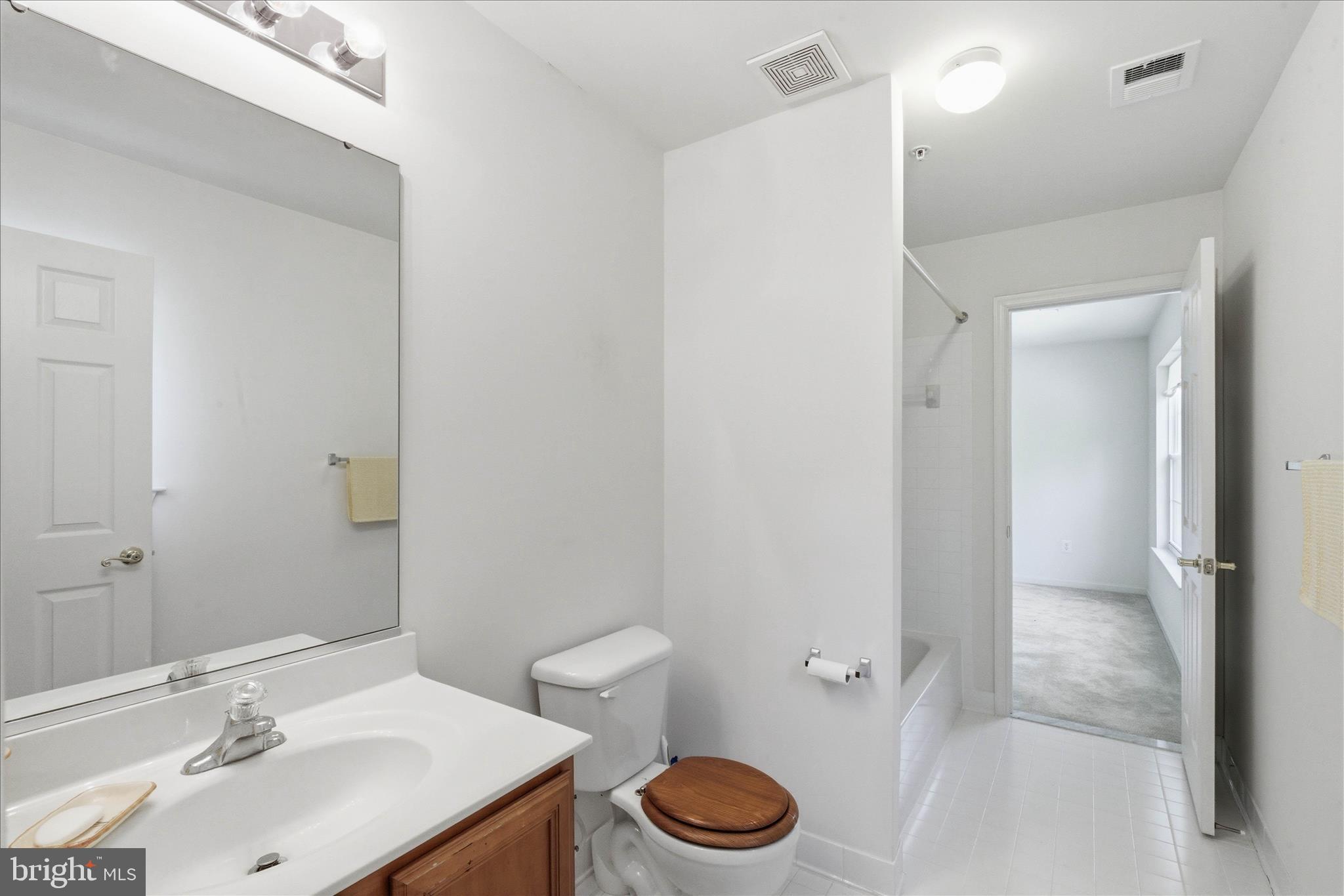 POPLAR HILL - Residential