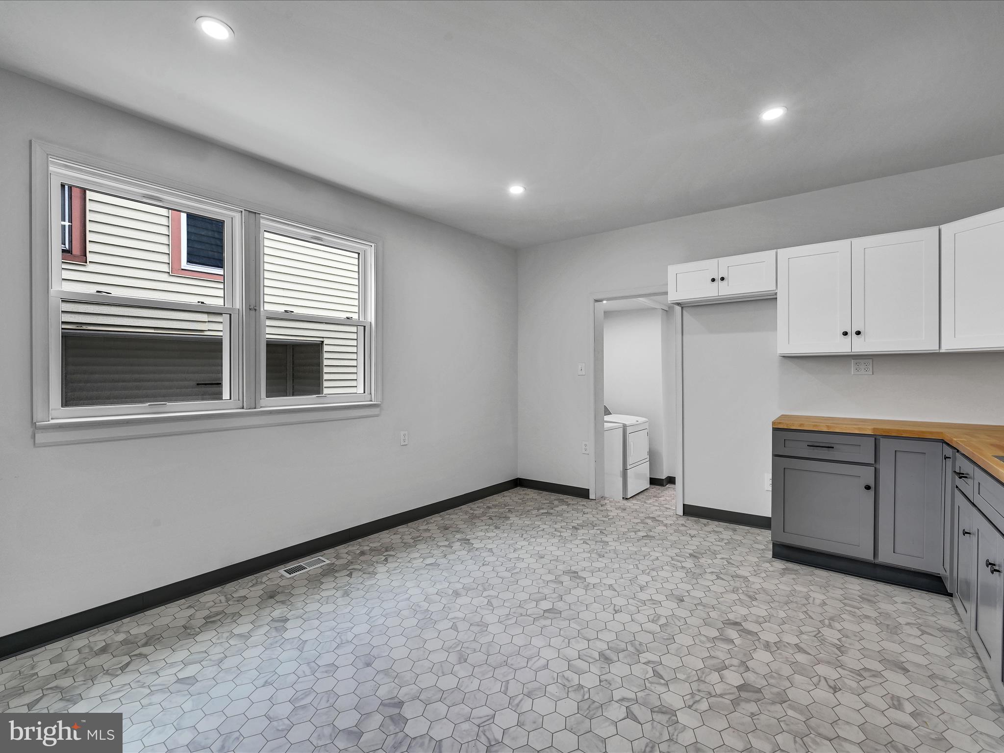 LEBANON CITY - Residential