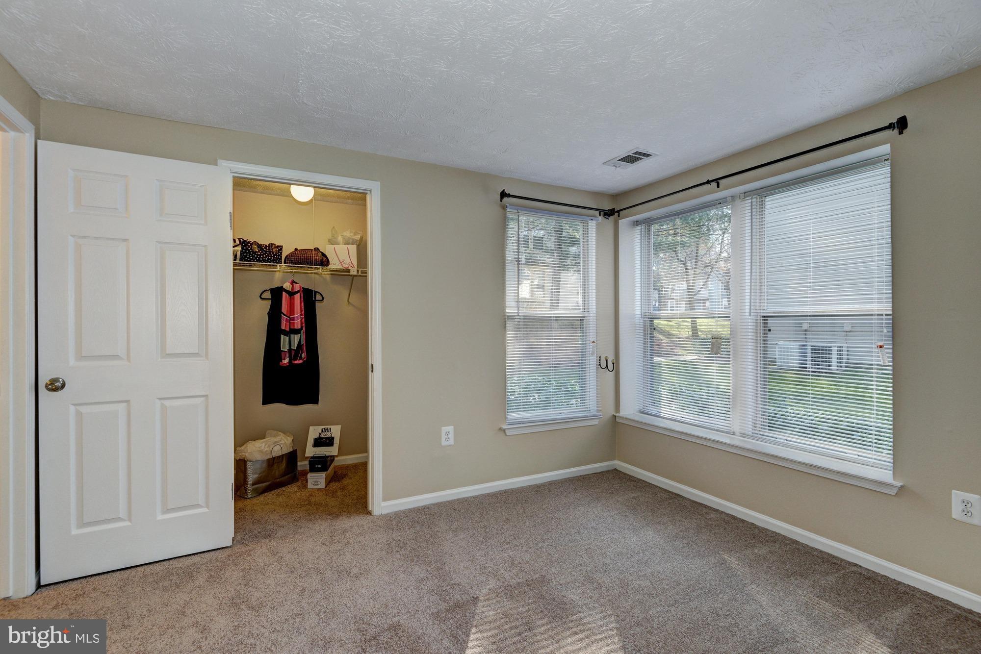 CLARY'S FOREST - Residential Lease