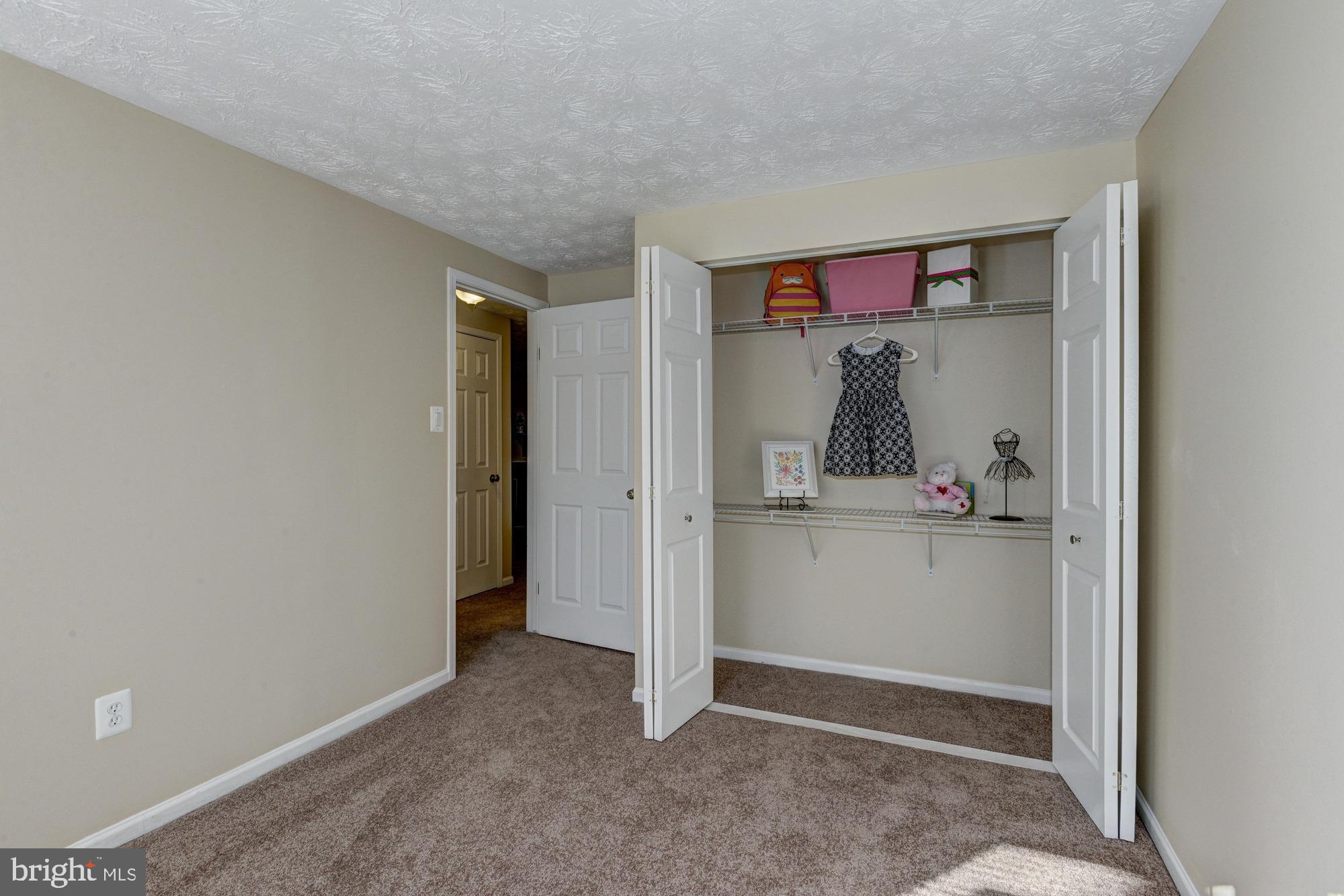 CLARY'S FOREST - Residential Lease