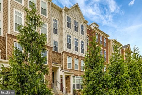 43469 TOWN GATE SQUARE CHANTILLY VA 20152