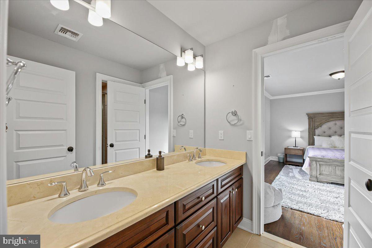 PRINCETON CENTER - Residential