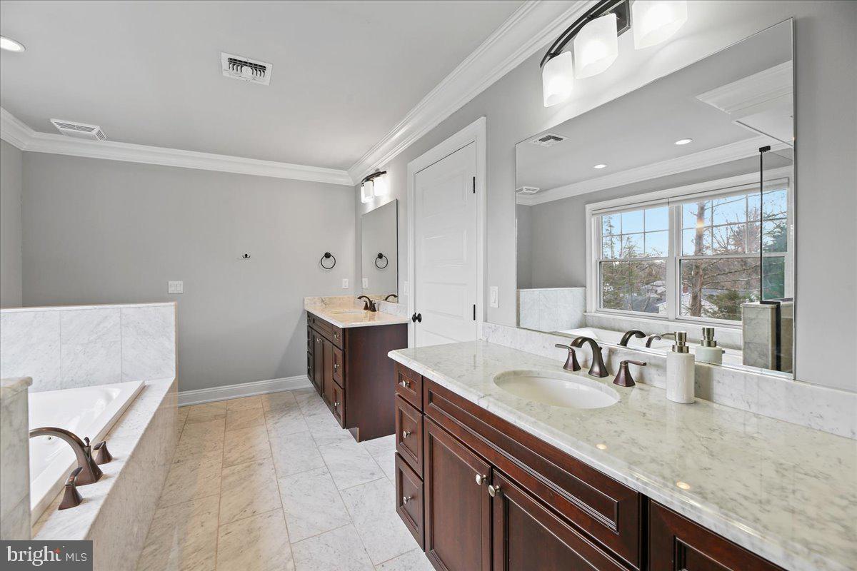 PRINCETON CENTER - Residential