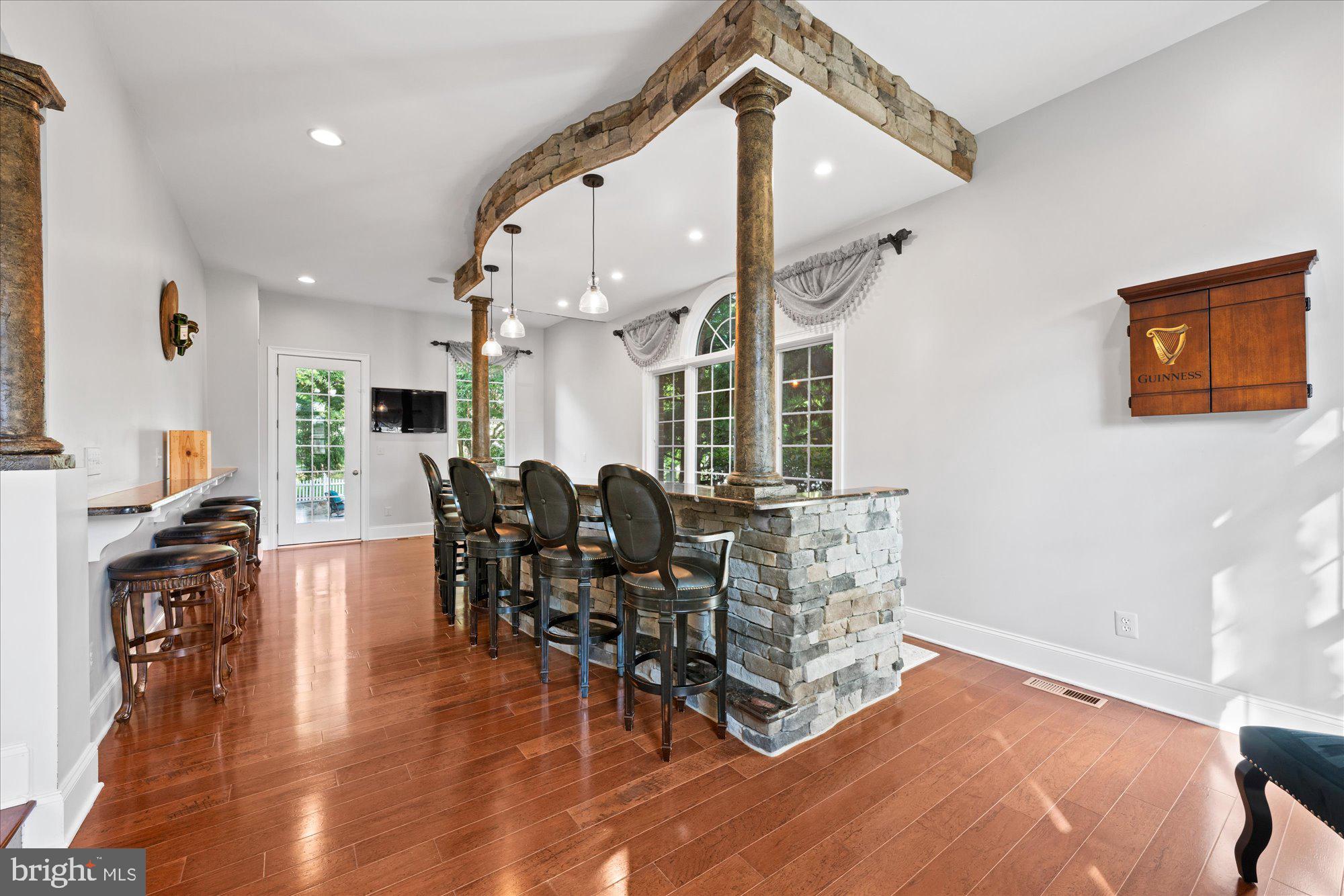 BELMONT COUNTRY CLUB - Residential