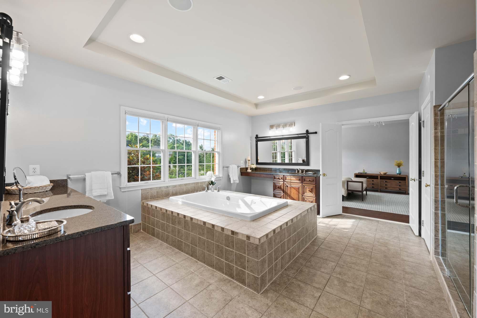 BELMONT COUNTRY CLUB - Residential