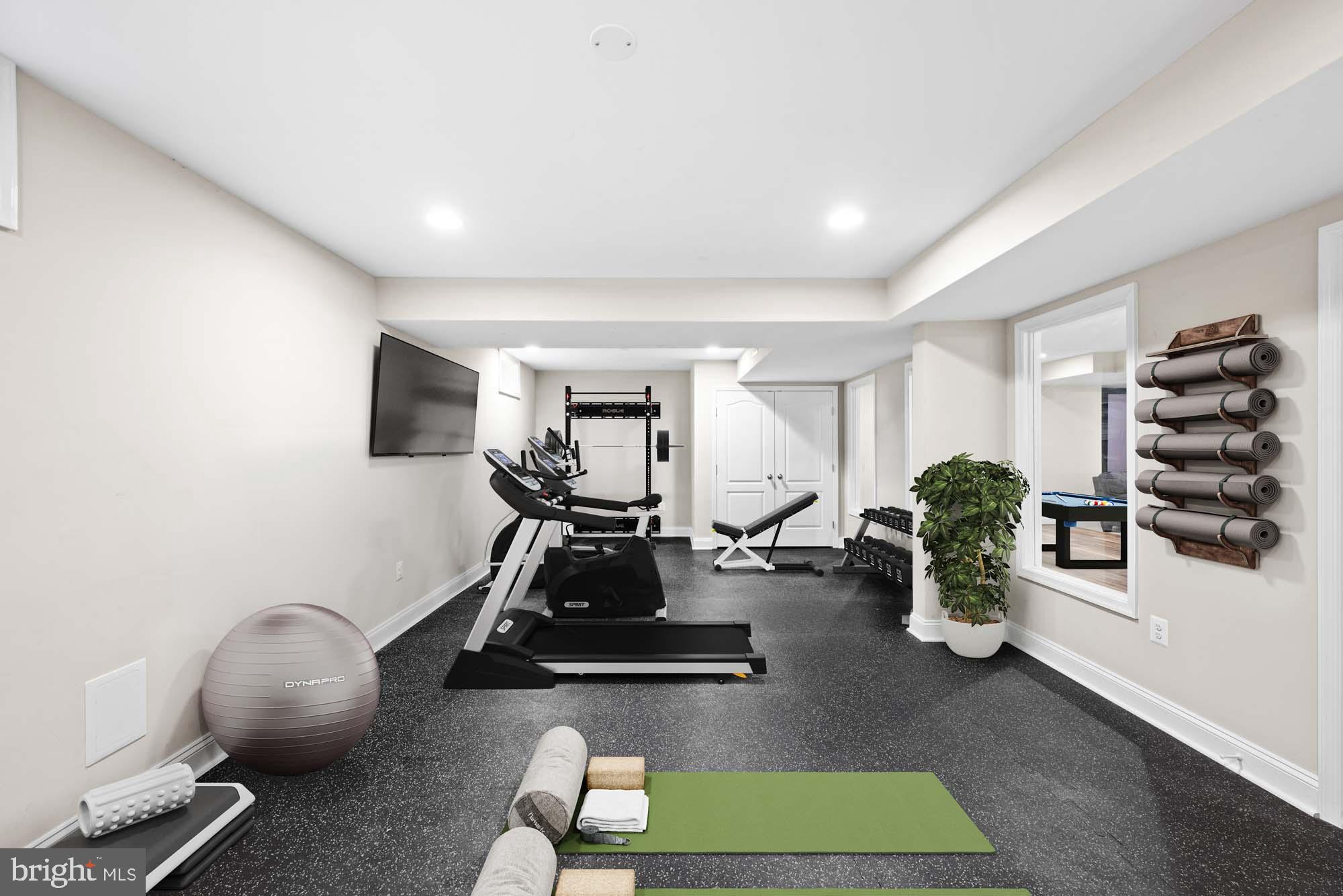 BELMONT COUNTRY CLUB - Residential