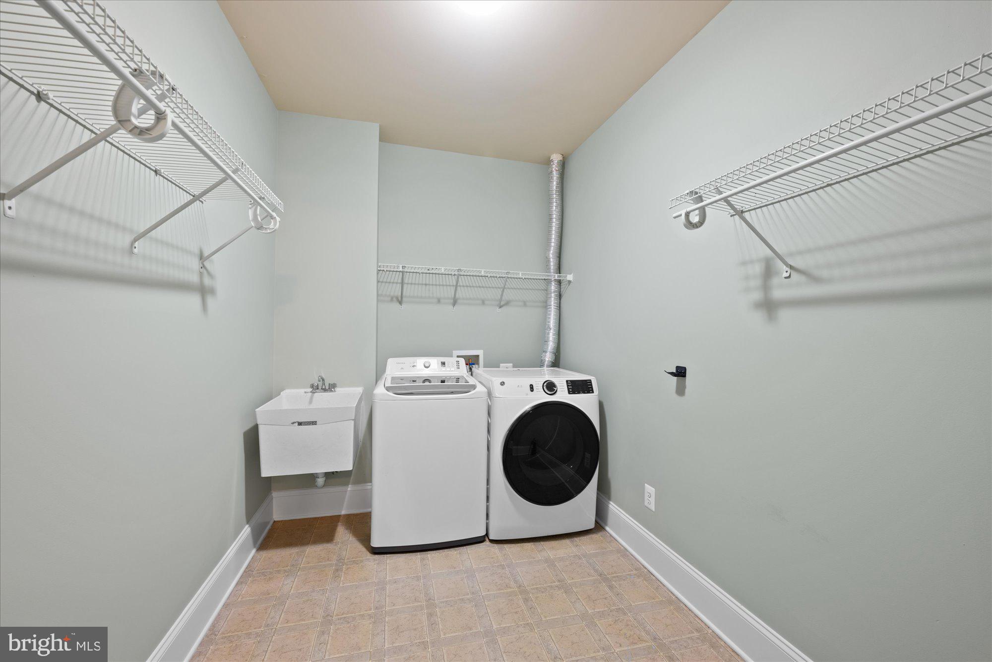 BELMONT COUNTRY CLUB - Residential