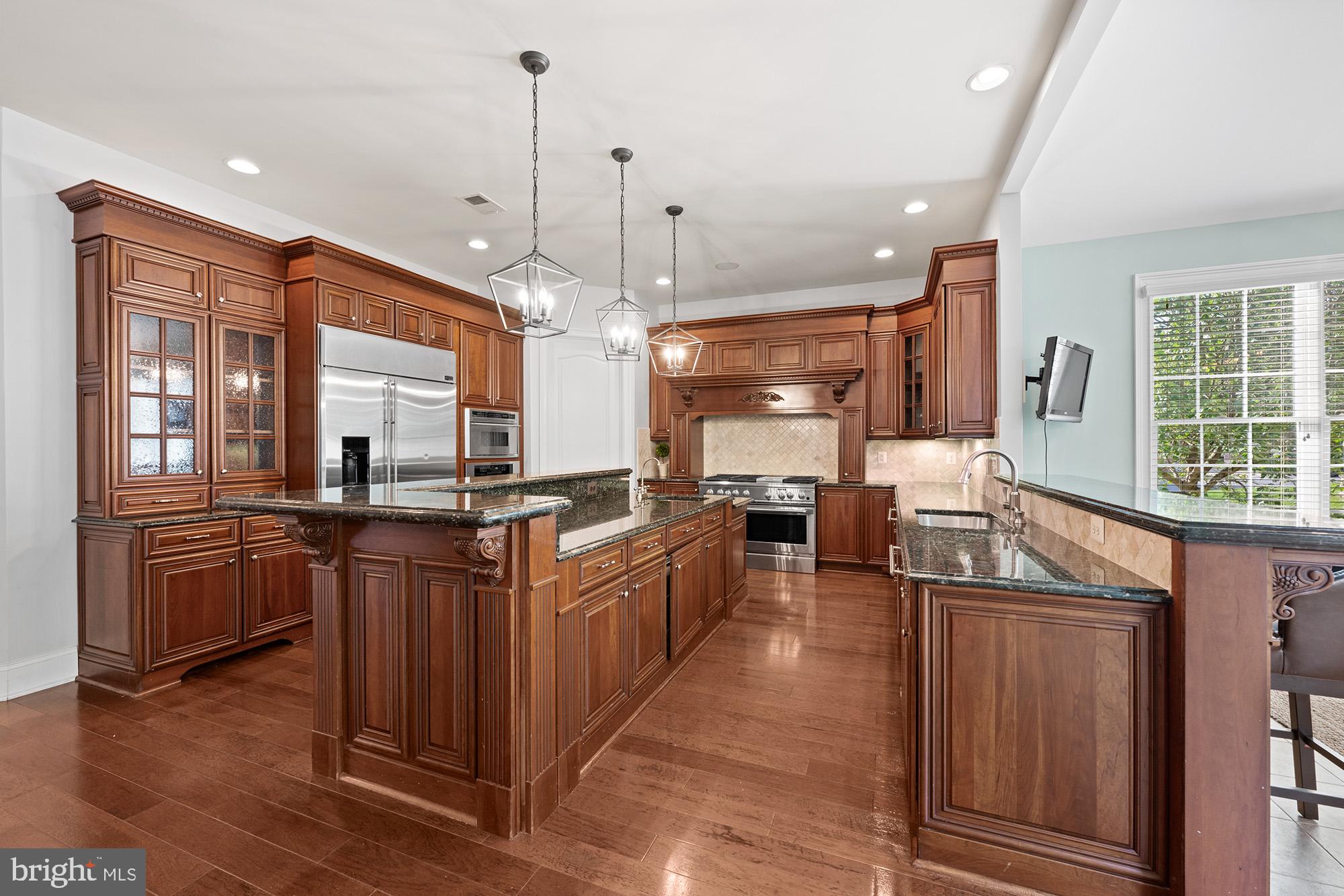 BELMONT COUNTRY CLUB - Residential