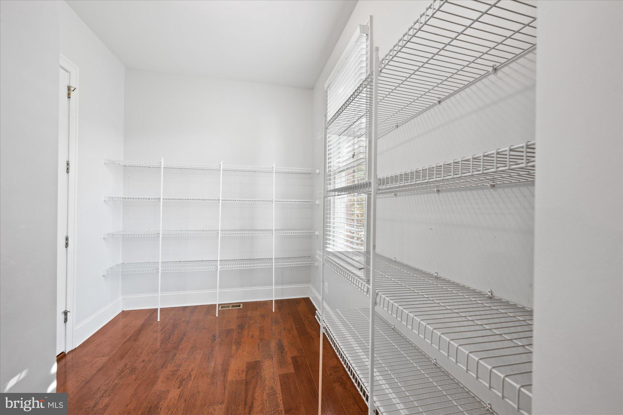 BELMONT COUNTRY CLUB - Residential