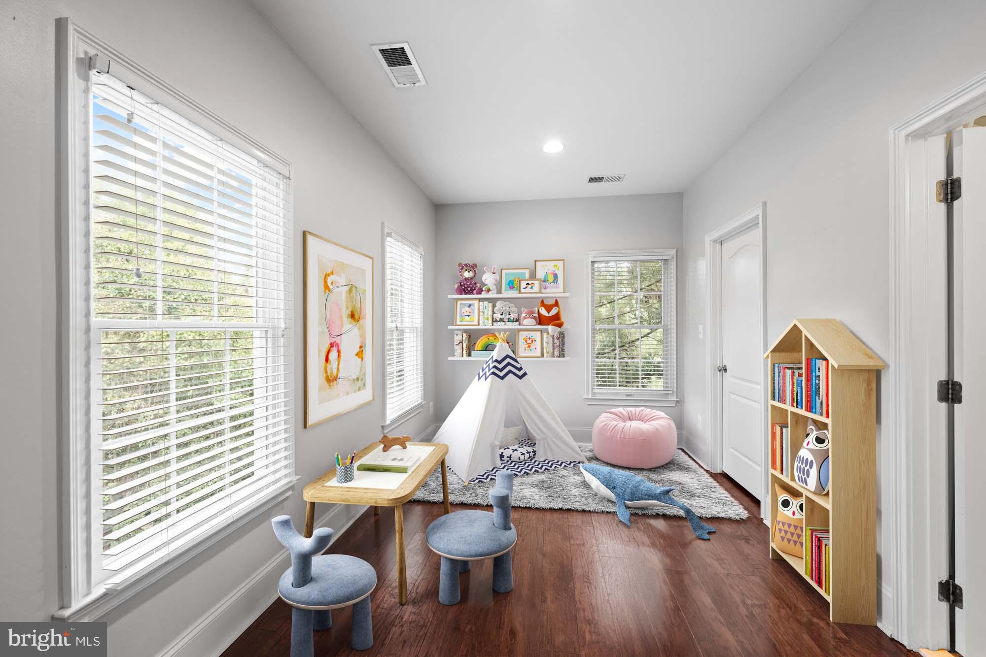 BELMONT COUNTRY CLUB - Residential