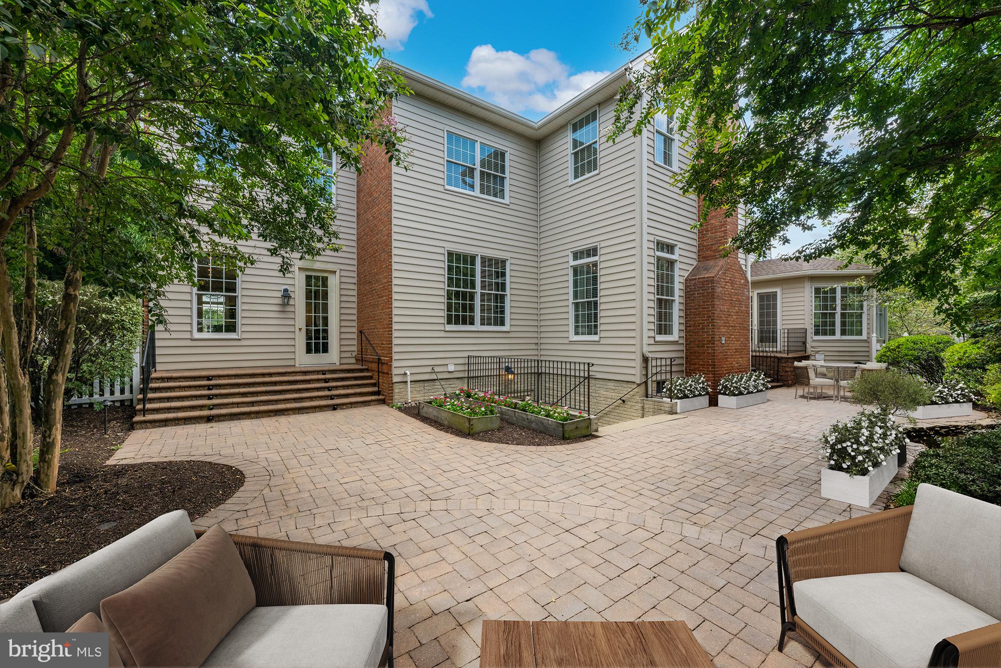 BELMONT COUNTRY CLUB - Residential