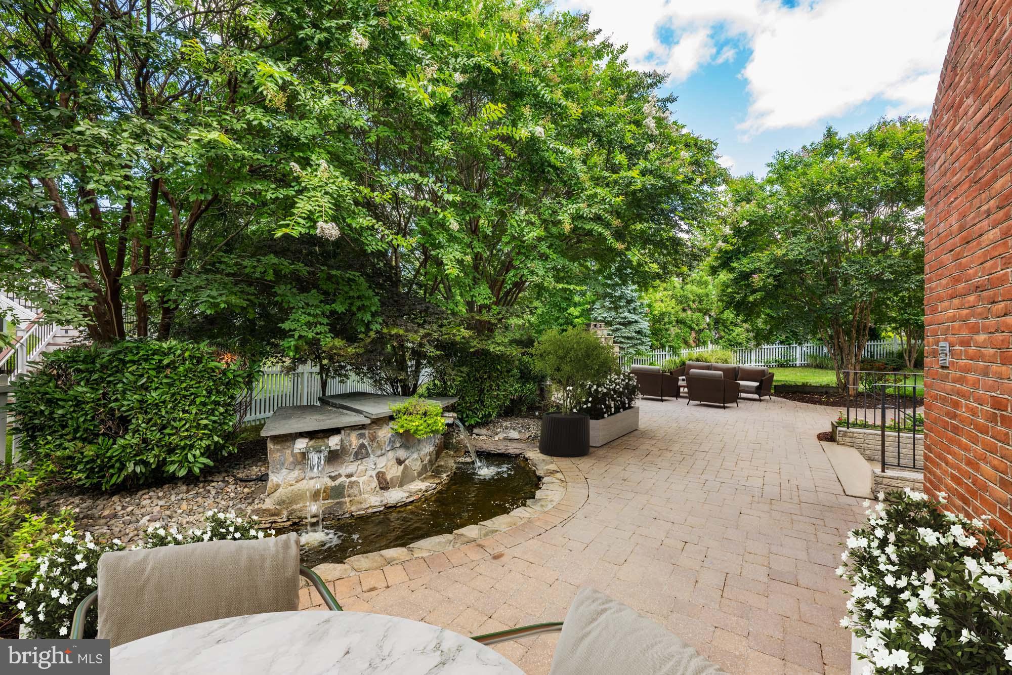 BELMONT COUNTRY CLUB - Residential