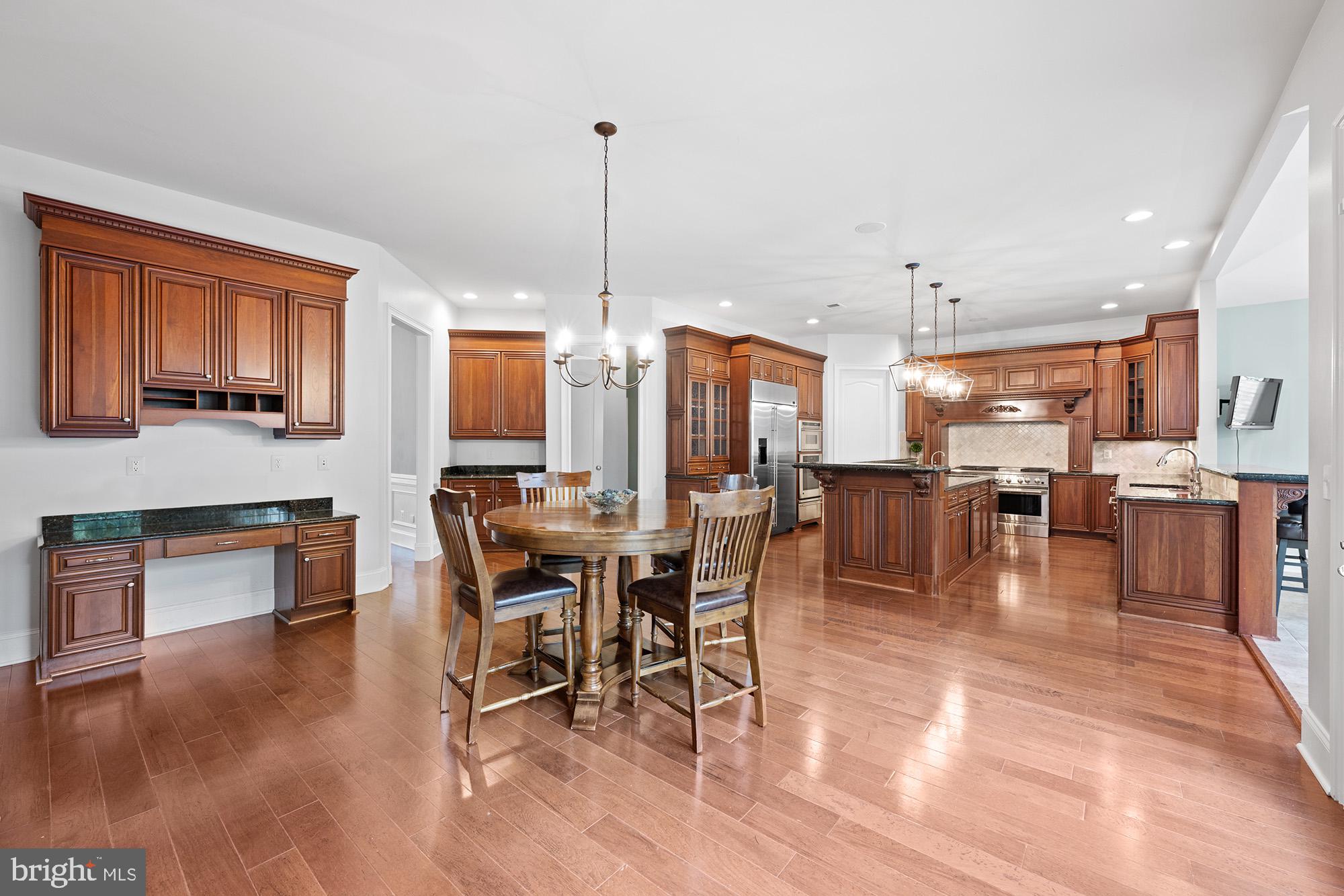 BELMONT COUNTRY CLUB - Residential