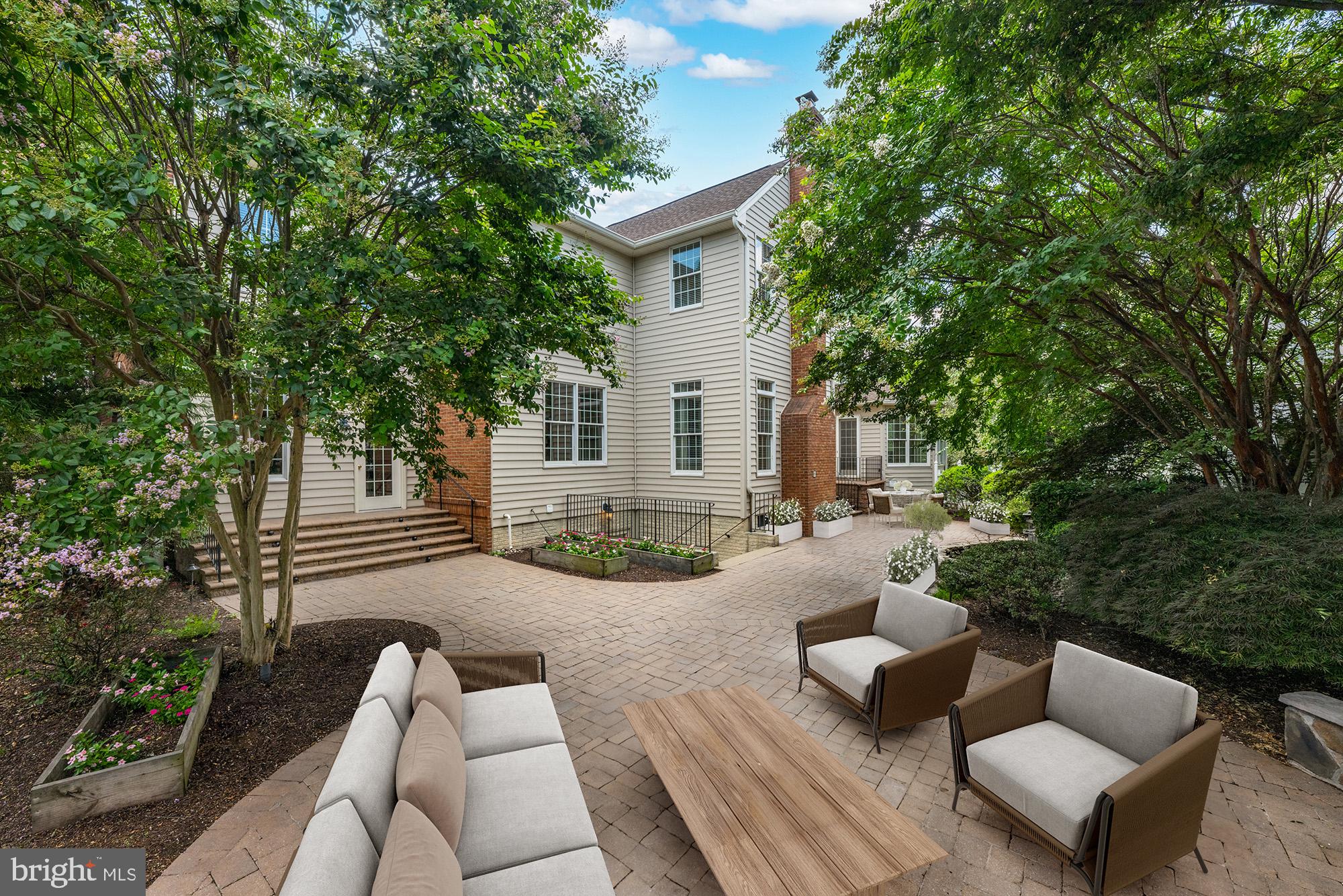 BELMONT COUNTRY CLUB - Residential